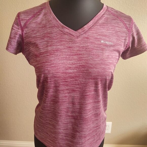 Columbia Short Sleeve    - Picture 1 of 4
